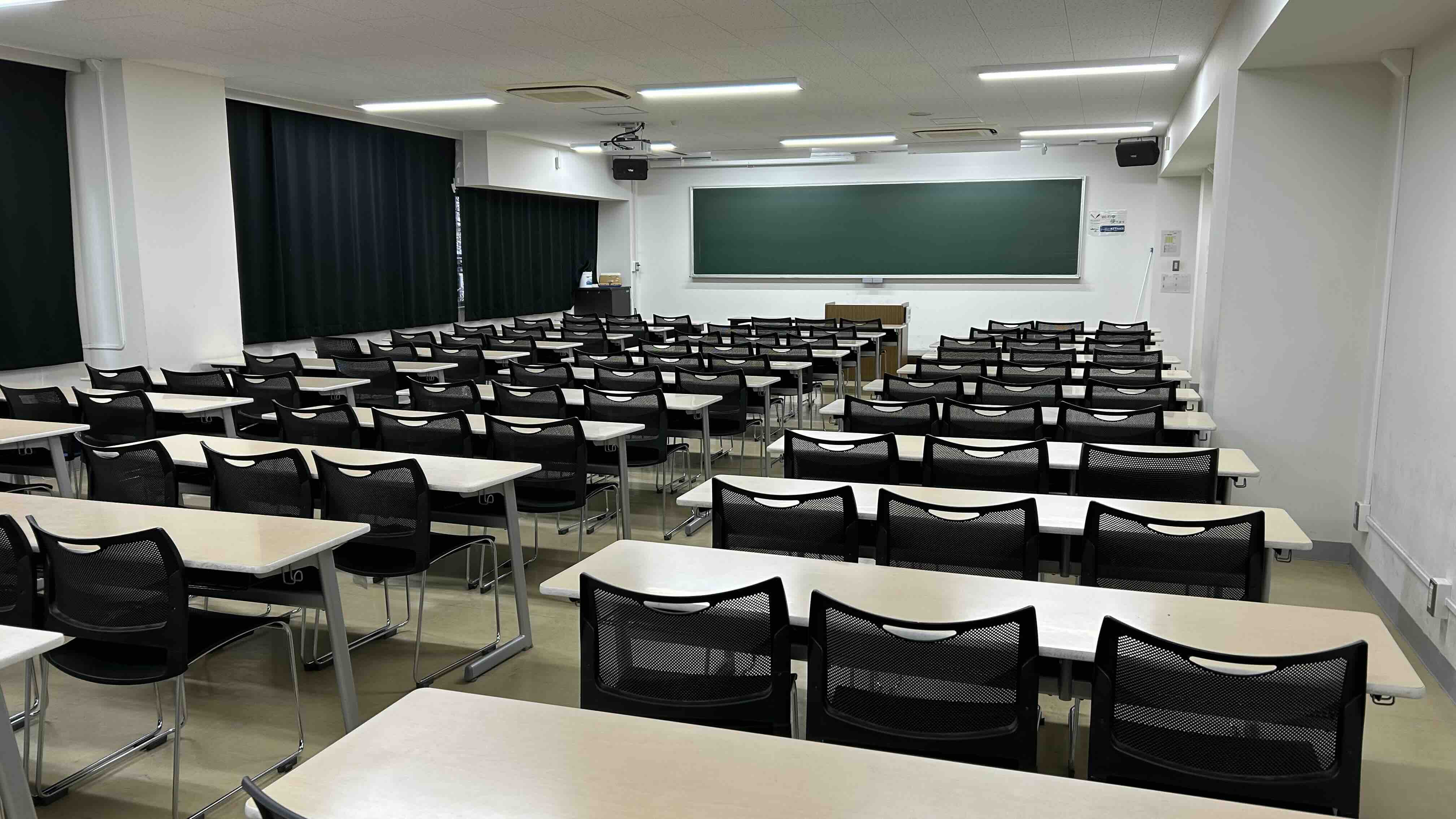 講義室例（6号館0611講義室）